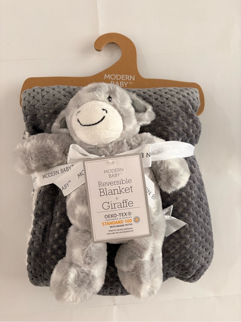 Modern Baby Reversible Giraffe Blanket - Gray